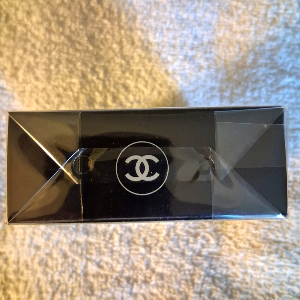 New Bleu De Chanel Eau De Parfum - Picture 3 of 4